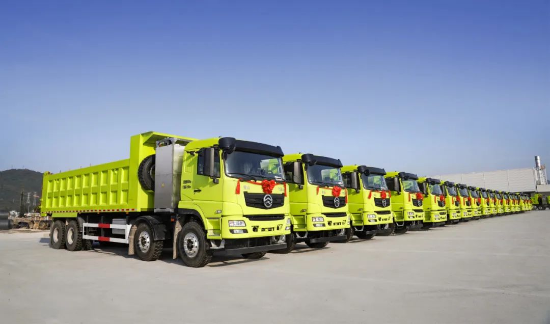 第一批42台交付青拓集团金旅纯电重卡迎来重要里程碑(图1)