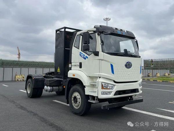 新能源牵引车2月疯涨400%！重汽又夺冠徐工超1000辆解放陕汽暴增丨头条AG九游会(图3)
