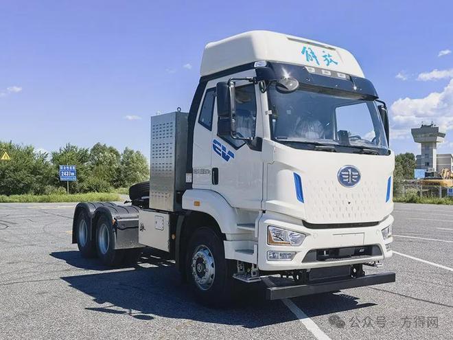 徐工拿回冠军解放疯涨850%超三一！新能源牵引车4月暴增364%丨头条(图5)