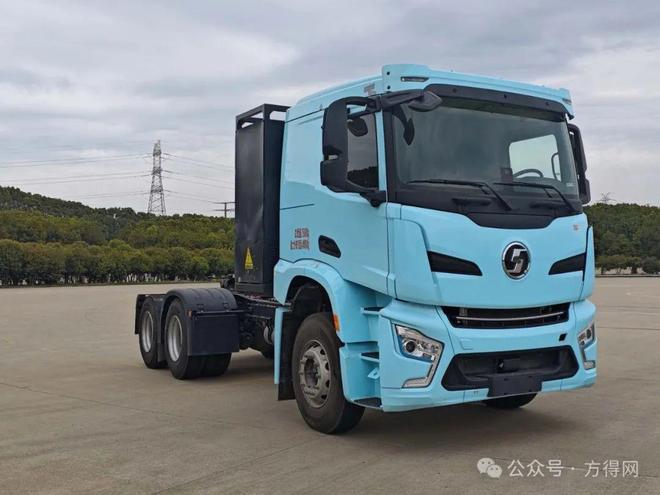 徐工拿回冠军解放疯涨850%超三一！新能源牵引车4月暴增364%丨头条(图10)
