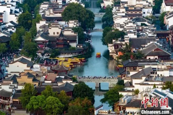 苏超联赛你真是“人均梗王”啊!九游会国际(图1)