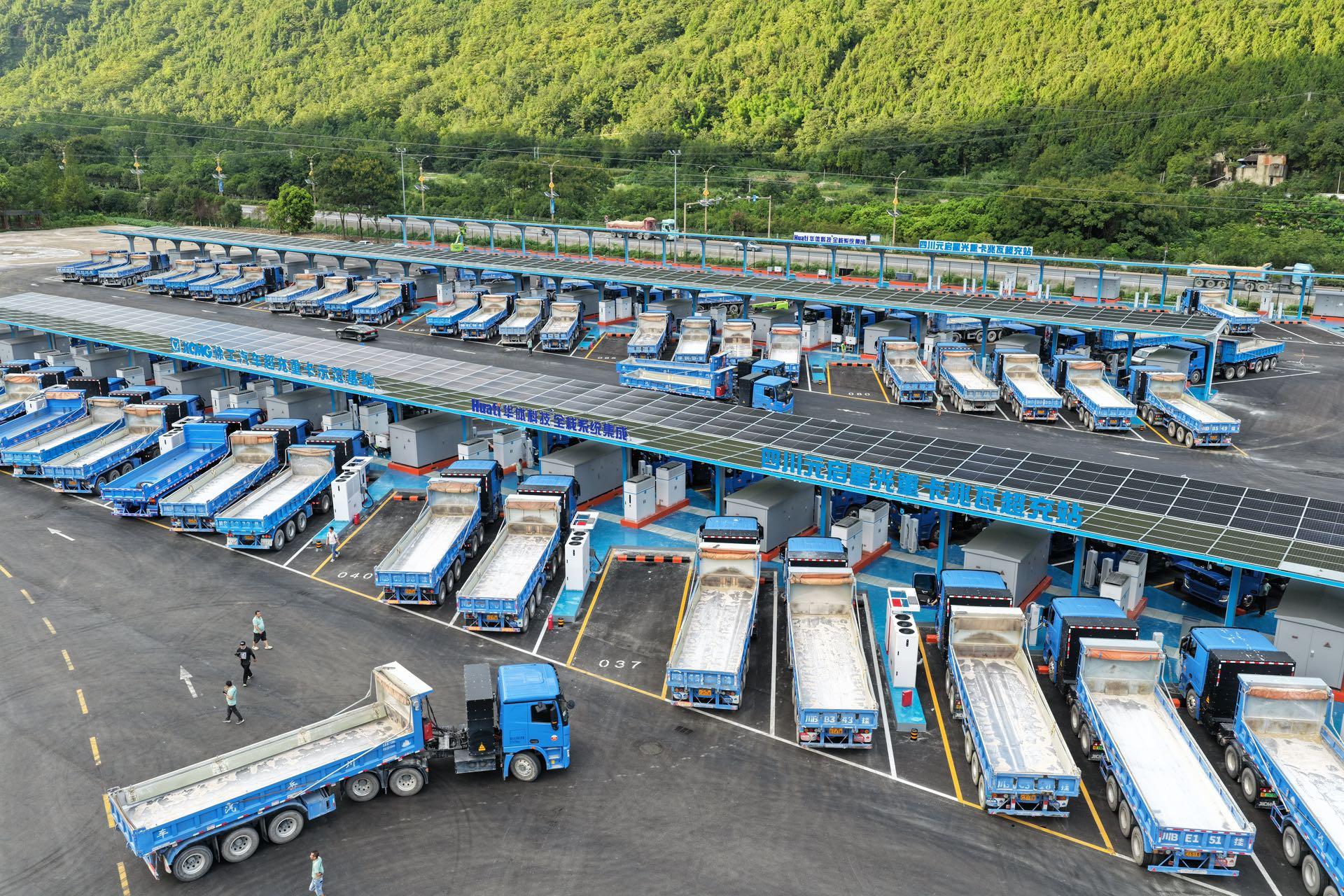 AG九游会纯电动重卡加速覆盖全场景(图1)