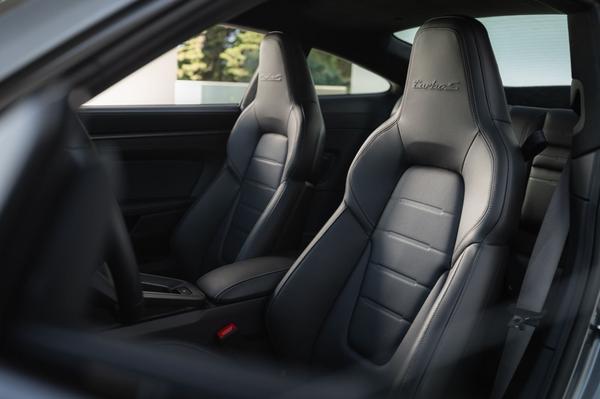 AG九游会新款保时捷911TurboS全球首发即日启动预售(图8)