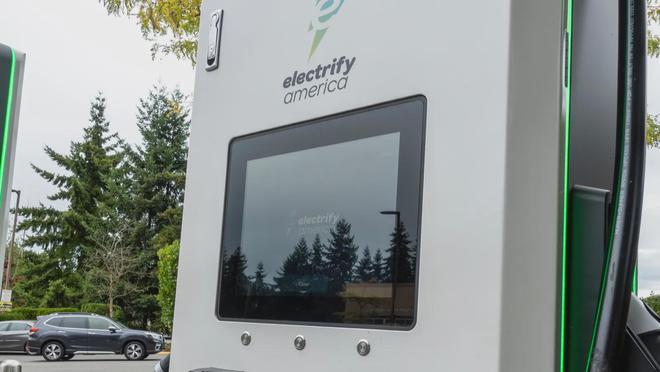 美国电动车销售首次逆转：2021年以来的首次AG九游会下降引发关注(图6)