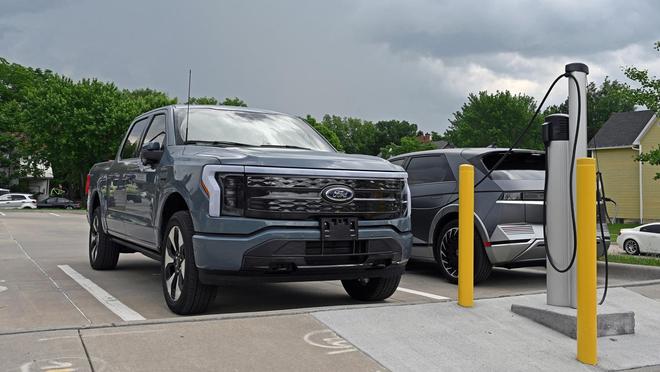 美国电动车销售首次逆转：2021年以来的首次AG九游会下降引发关注(图9)