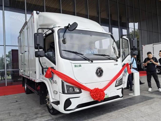 AG九游会10月新能源轻卡增34%远程福田争第一重汽杀进前三比亚迪增速超2倍头条(图12)