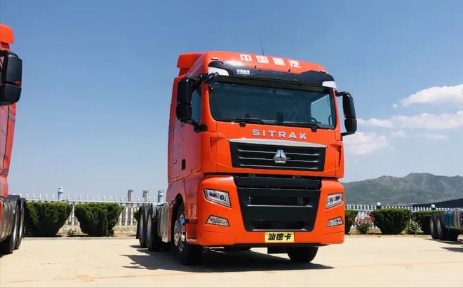 2025中国重卡品牌1-10月销量：解放近13万辆陕汽第4汕德卡第8(图1)