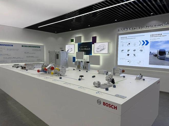 聚焦重卡电驱桥+新一代AG九游会EBS亮相媒体日博世新品释放产业发展“风向标”(图1)