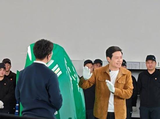 雷军宣布2026年立AG九游会了3个flag去年有一个未完成(图2)