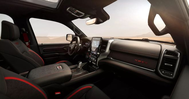 777匹马力道奇最强量产燃油皮卡RAM1500SRTTRX发布酷乐汽车(图10)