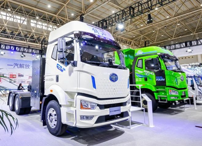 AG九游会徐工连冠重汽解放拼前三联卡暴涨317%2月新能源牵引车前十榜单出炉丨头条(图5)