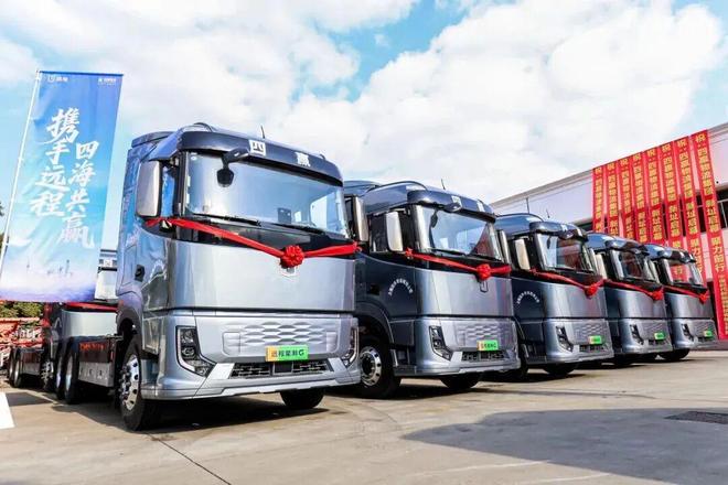 AG九游会徐工连冠重汽解放拼前三联卡暴涨317%2月新能源牵引车前十榜单出炉丨头条(图9)