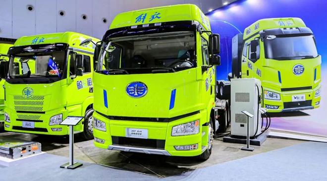 徐工解放争冠！陕汽狂增307%！12月新能源牵引车暴涨198%！丨头条(图5)