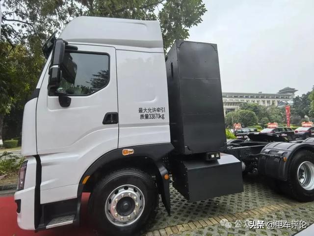 乘龙H7Pro新能源牵引车为何成重载运输首选？(图3)