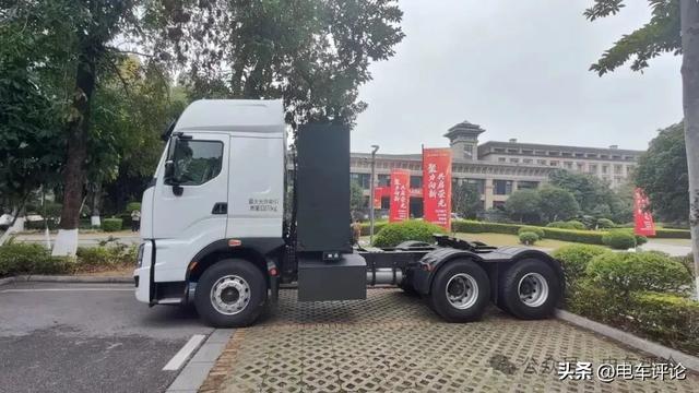 乘龙H7Pro新能源牵引车为何成重载运输首选？(图6)