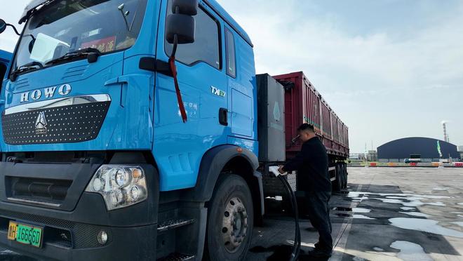 经济账+长远账！揭秘电动重卡何以受交通运输业追捧(图1)